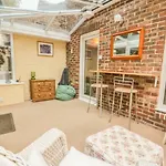 10 Pear Tree Court