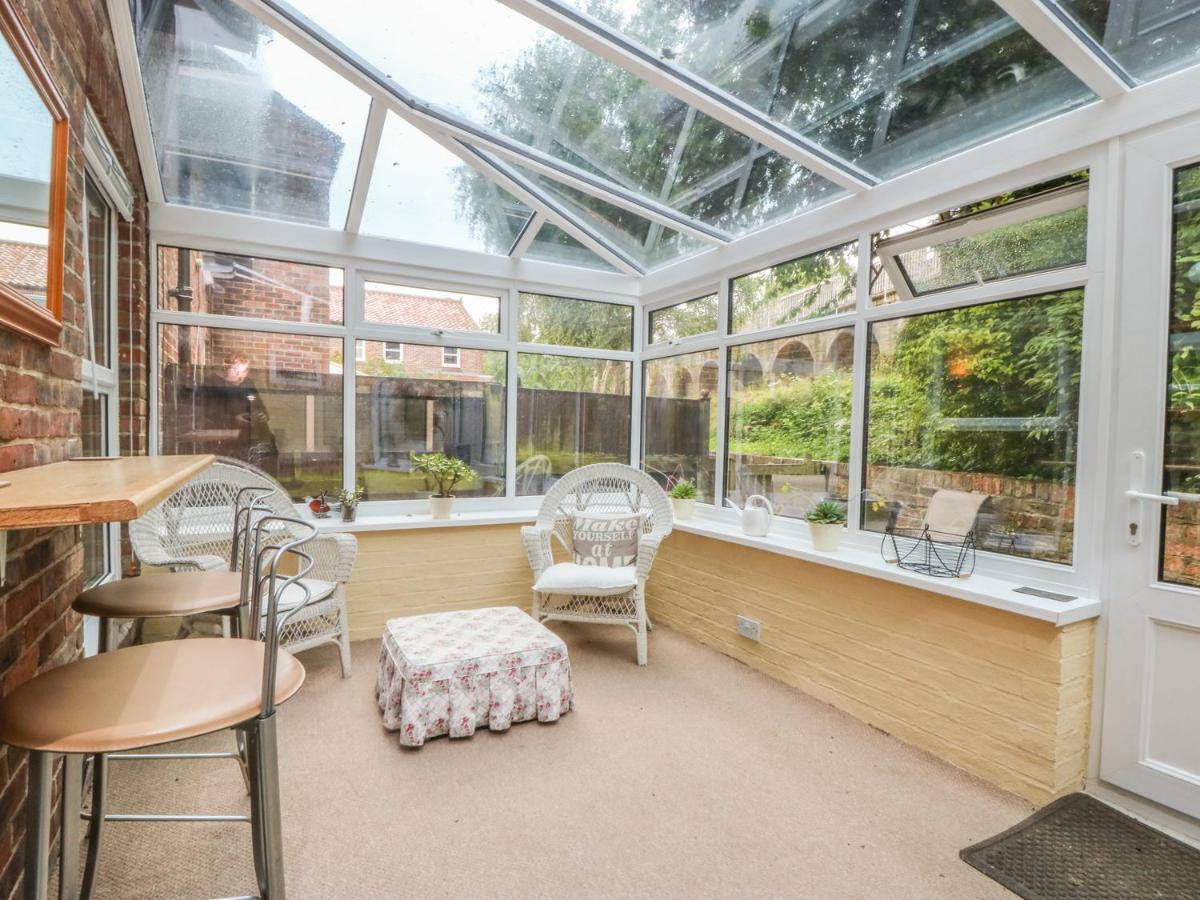 10 Pear Tree Court York