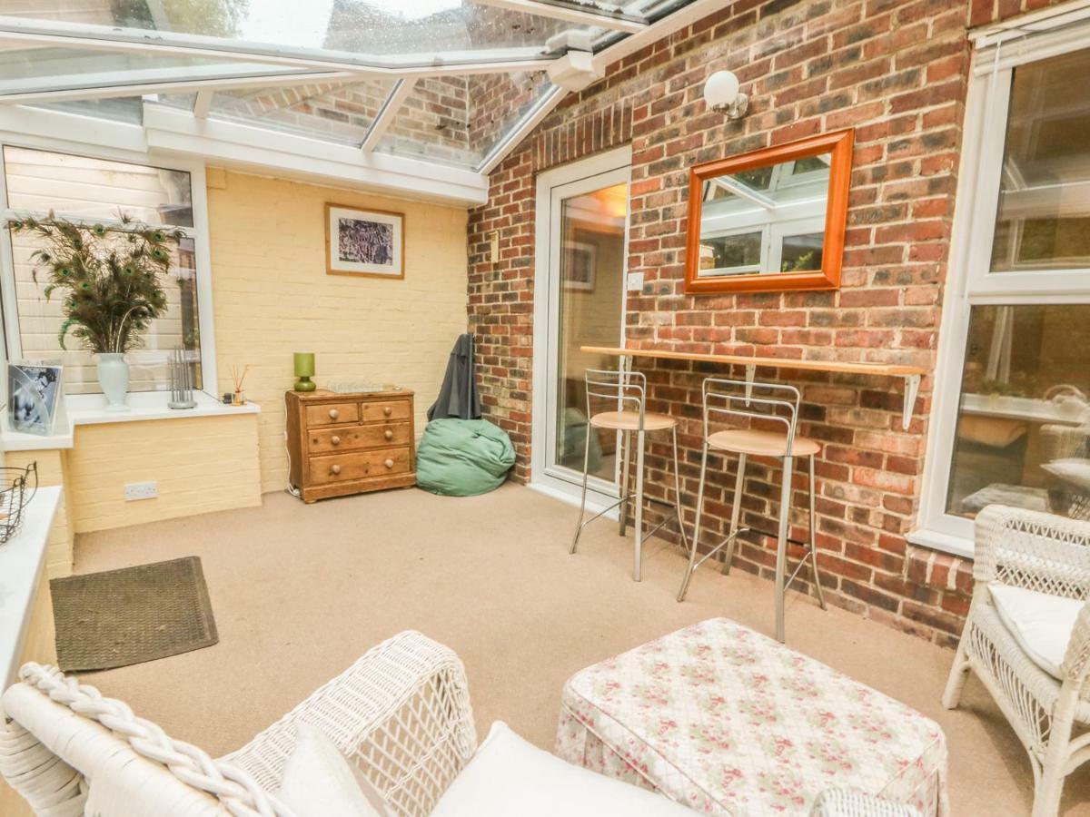 10 Pear Tree Court Holiday home *